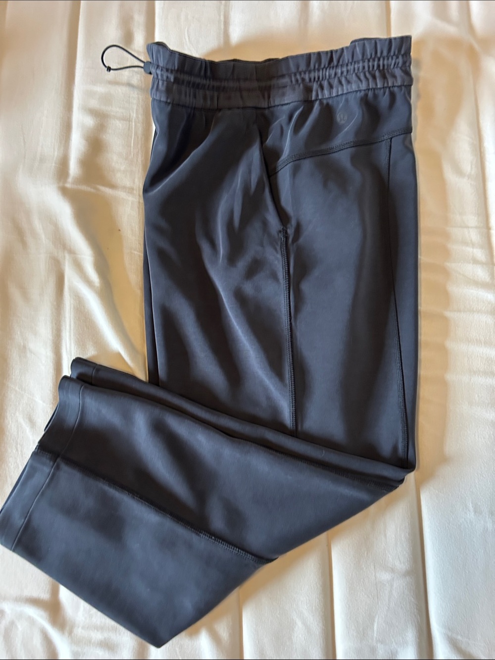 Lululemon Nulu Pants - black M